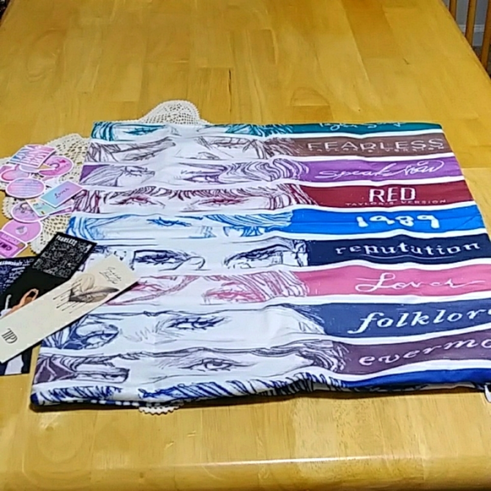 Swiftie alert -  NWOT Pillow Cover with bonus stickers and bookmarks